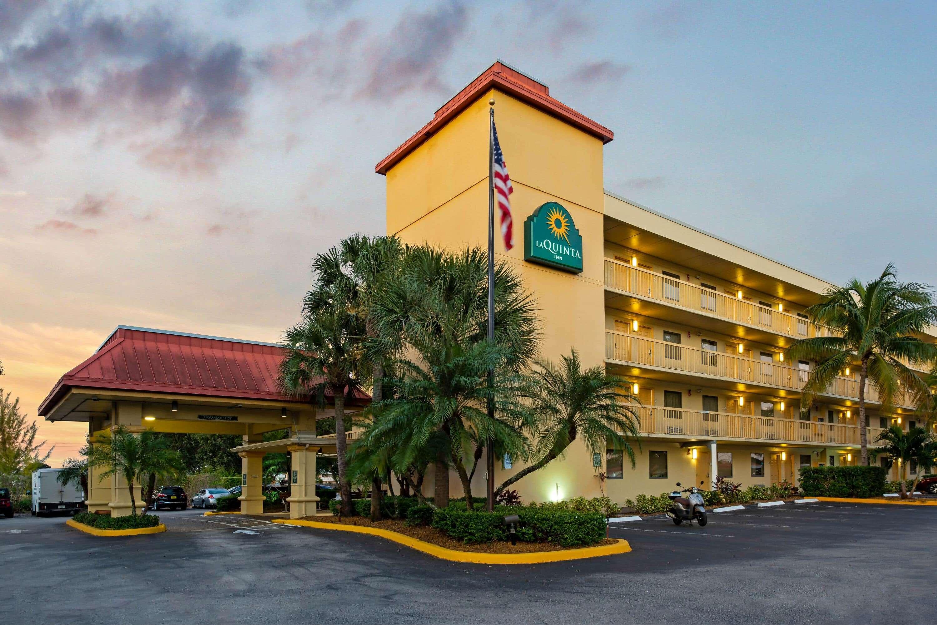 La Quinta Inn By Wyndham West Palm Beach - Florida Turnpike Exterior foto